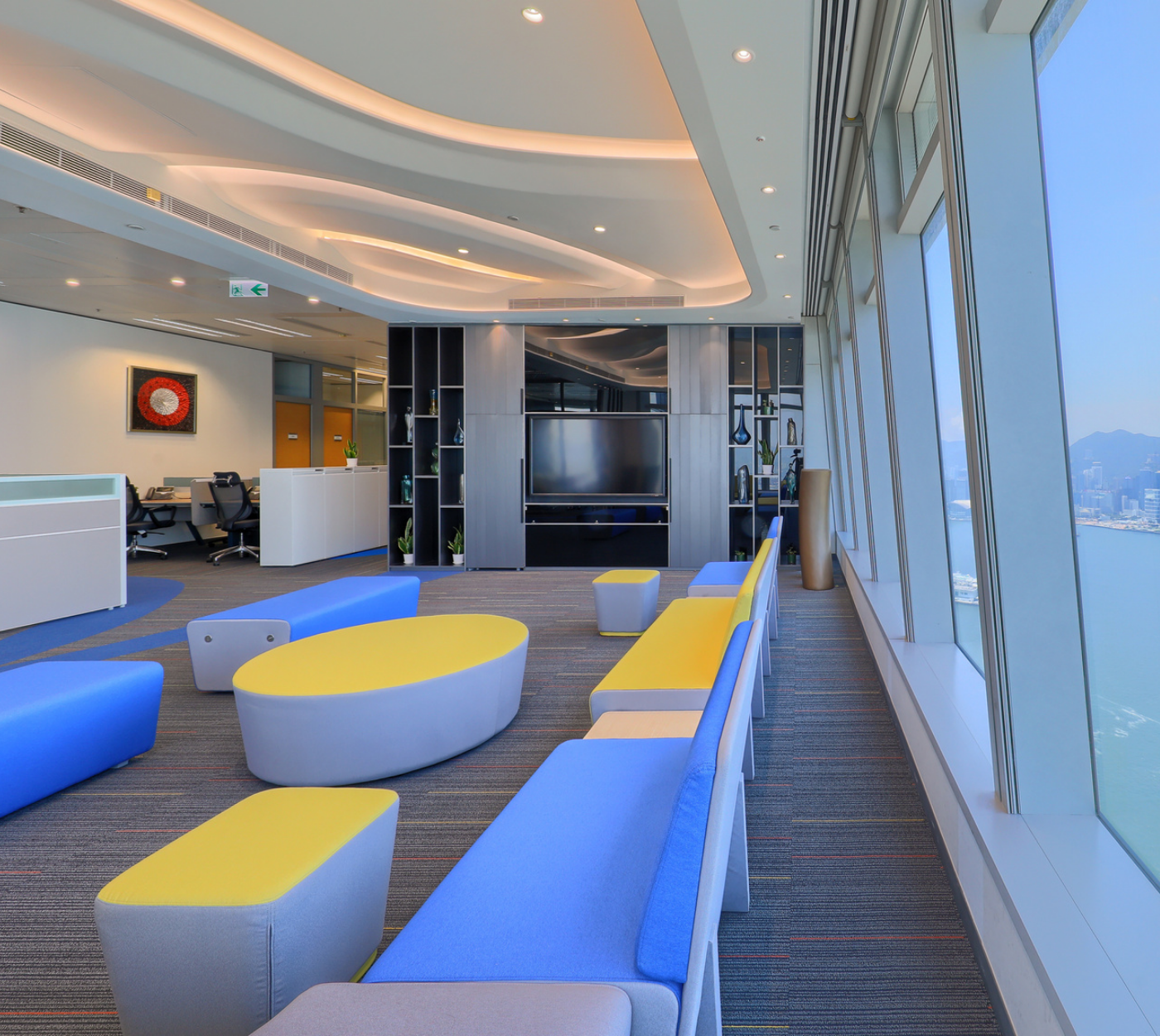 AVIC office interior designed by IDG showcasing modern corporate workspace for the aviation industry